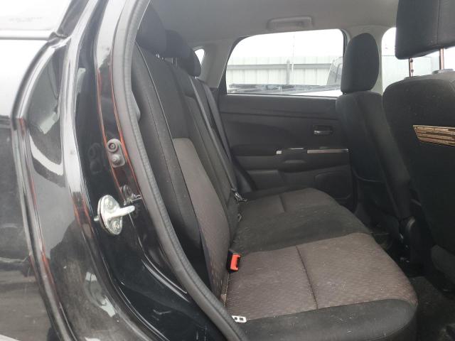 JA4AP3AU8JZ024203 - 2018 MITSUBISHI OUTLANDER ES BLACK photo 10