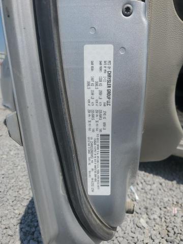 2D4RN5DG2BR650053 - 2011 DODGE GRAND CARAVAN CREW Silber Foto 13