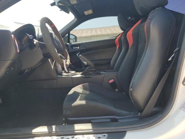 JF1ZNAA14F8705311 - 2015 TOYOTA SCION FR-S WHITE photo 7