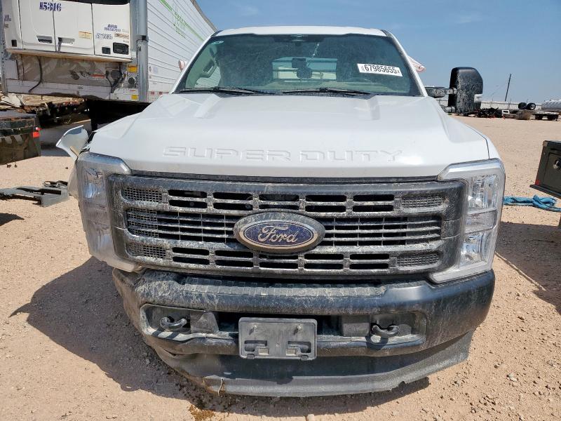 1FT7W2BA0PED18616 - 2023 FORD F250 SUPER DUTY Biały zdjęcie 5