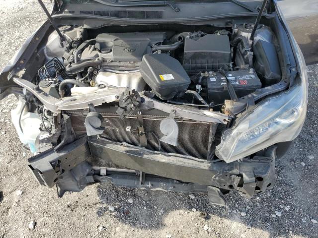 4T1BF1FK4GU226496 - 2016 TOYOTA CAMRY LE GRAY photo 11