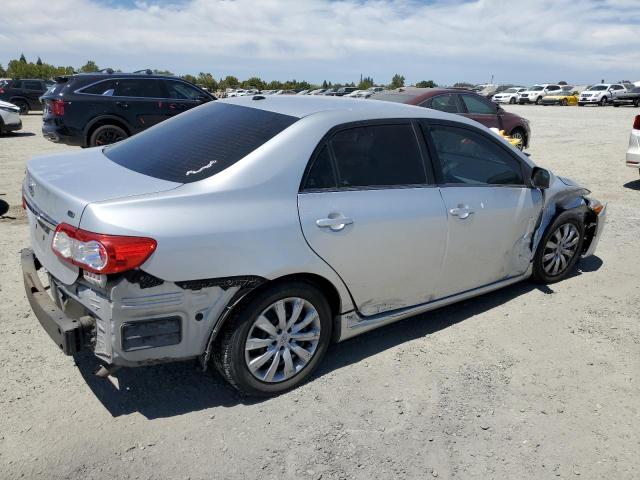2T1BU4EE9DC962835 - 2013 TOYOTA COROLLA BASE SILVER photo 3