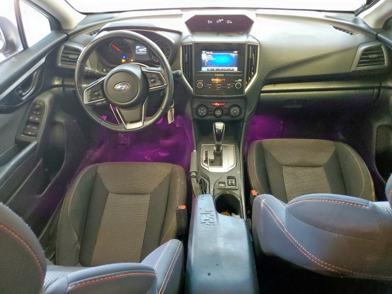 JF2GTABC2JH322839 - 2018 SUBARU CROSSTREK PREMIUM WHITE photo 8