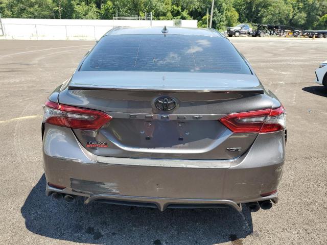 4T1K61AK3NU718733 - 2022 TOYOTA CAMRY XSE 灰色 照片 6