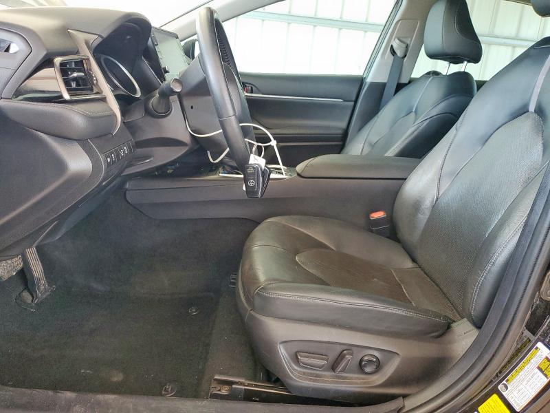 4T1F11AKXNU010625 - 2022 TOYOTA CAMRY XLE Қара фото 7