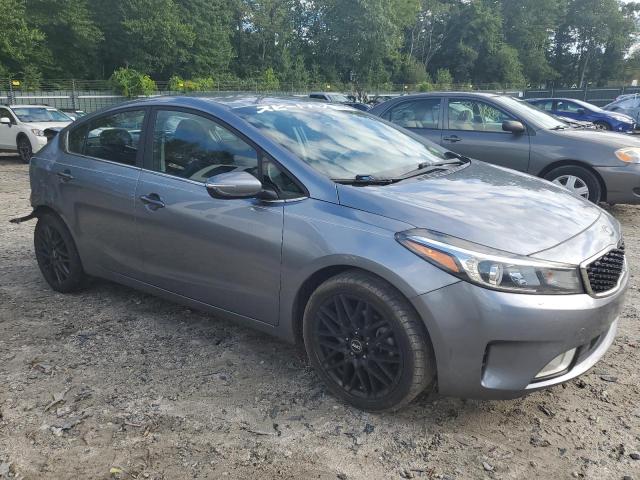 3KPFL4A70HE114653 - 2017 KIA FORTE LX GRAY photo 4