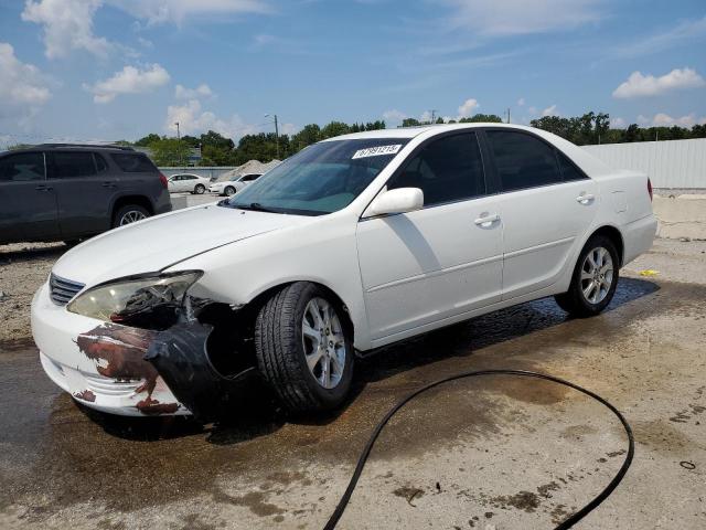 2004 TOYOTA CAMRY LE, 