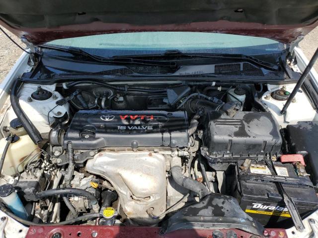 JTDBE32K440268467 - 2004 TOYOTA CAMRY LE WHITE photo 11