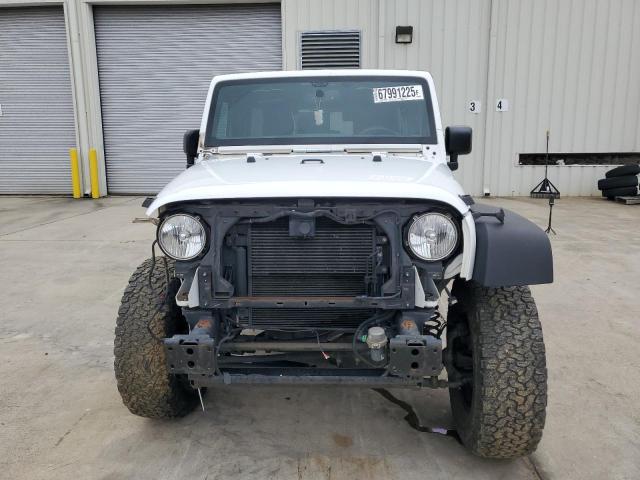 1C4BJWDG4HL529798 - 2017 JEEP WRANGLER UNLIMITED SPORT WHITE photo 5