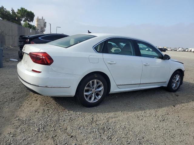 1VWAT7A36HC003571 - 2017 VOLKSWAGEN PASSAT S WHITE photo 3