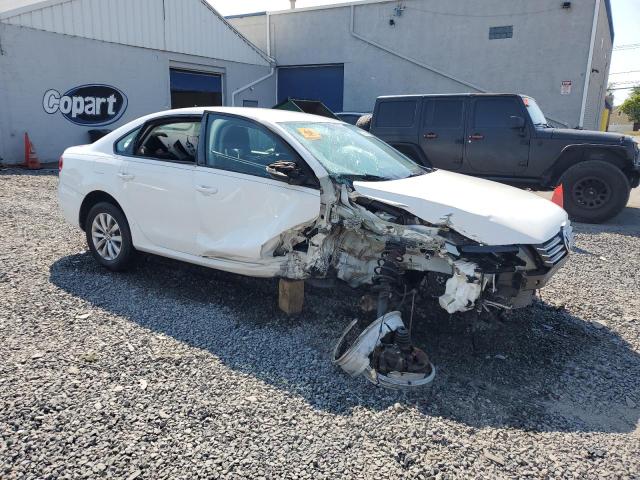 1VWAP7A33CC009941 - 2012 VOLKSWAGEN PASSAT S Weiß Foto 4