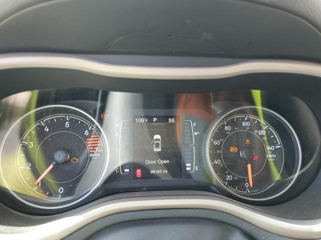 1C4PJMCB4HW616504 - 2017 JEEP CHEROKEE LATITUDE 银色 照片 9