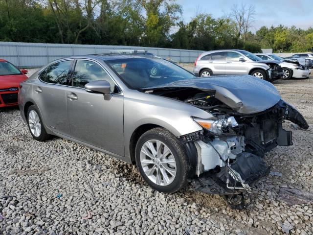 JTHBW1GG2F2094006 - 2015 LEXUS ES 300H SILVER photo 4