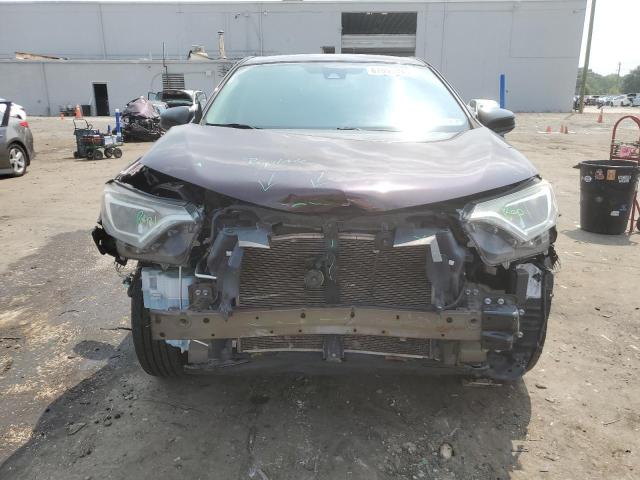 2T3BFREV4HW664731 - 2017 TOYOTA RAV4 LE Lila Foto 5