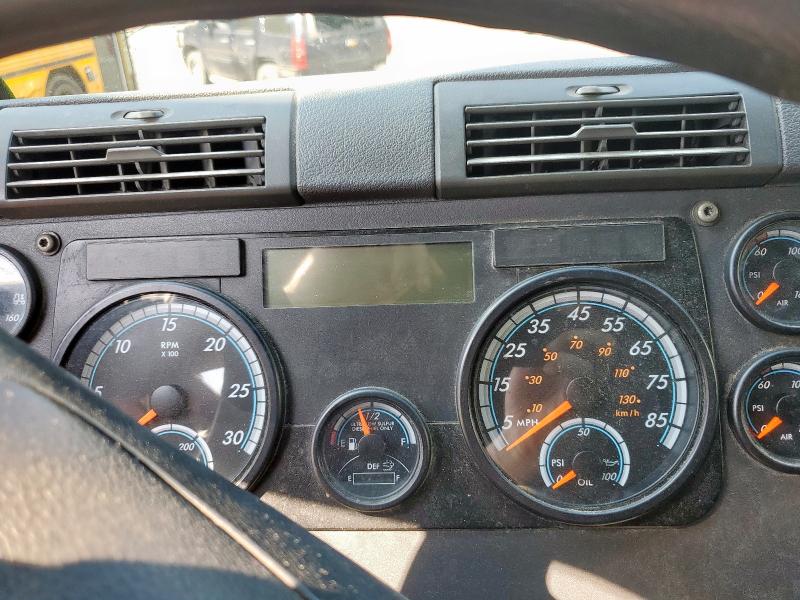 3AKJGLD52FSGC0665 - 2015 FREIGHTLINER CASCADIA 1 Qara foto 8