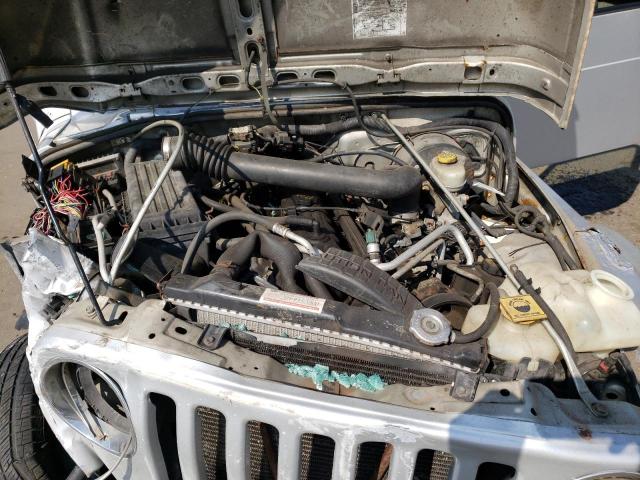 1J4FA39S85P347016 - 2005 JEEP WRANGLER X SILVER photo 11