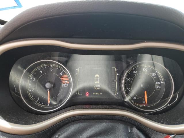 1C4PJLCB0JD552621 - 2018 JEEP CHEROKEE LATITUDE Ақ фото 9