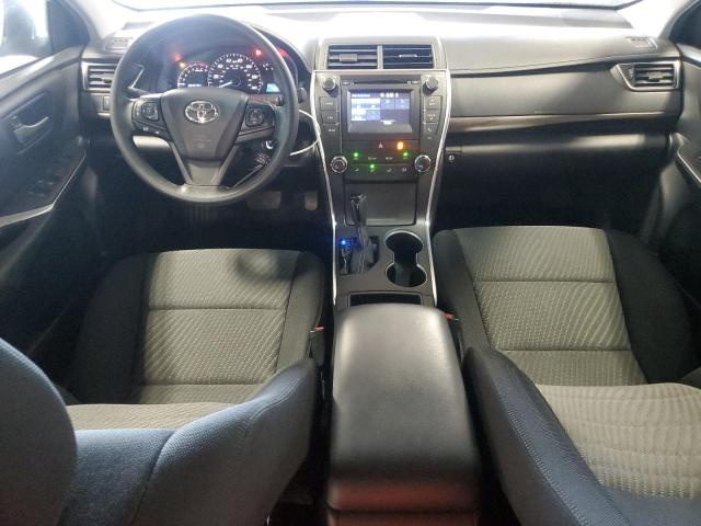 4T4BF1FK9FR477003 - 2015 TOYOTA CAMRY LE SILVER photo 8