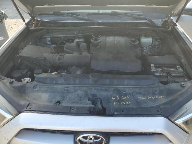 JTEBU5JR6F5257890 - 2015 TOYOTA 4RUNNER SR5/SR5 PREMIUM 银色 照片 12