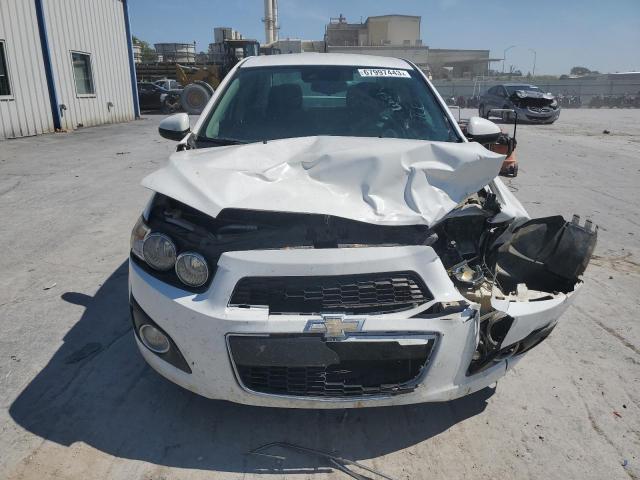 1G1JC5SH7E4236312 - 2014 CHEVROLET SONIC LT WHITE photo 5