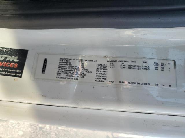 1FUJGLDR5JLHF2620 - 2018 FREIGHTLINER CASCADIA 1 Weiß Foto 10