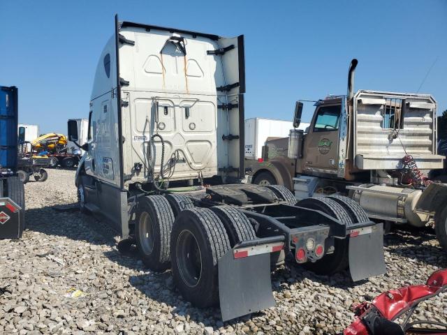 1FUJGLDR5JLHF2620 - 2018 FREIGHTLINER CASCADIA 1 Weiß Foto 3