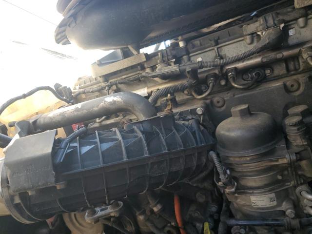 1FUJGLDR5JLHF2620 - 2018 FREIGHTLINER CASCADIA 1 Weiß Foto 7