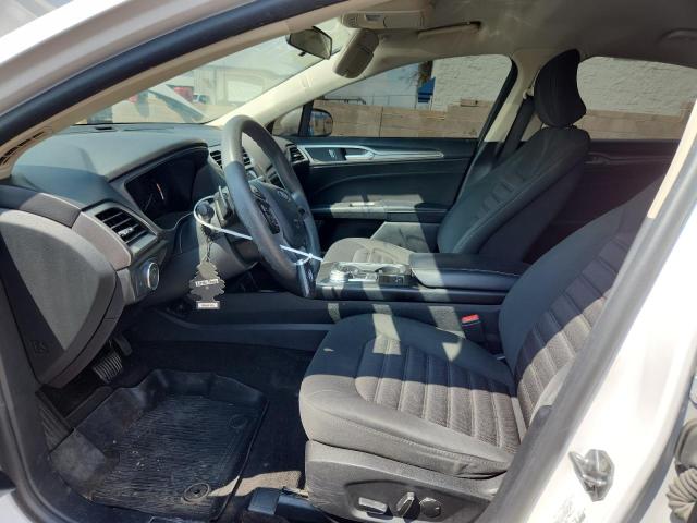 3FA6P0HD7JR273022 - 2018 FORD FUSION SE WHITE photo 7