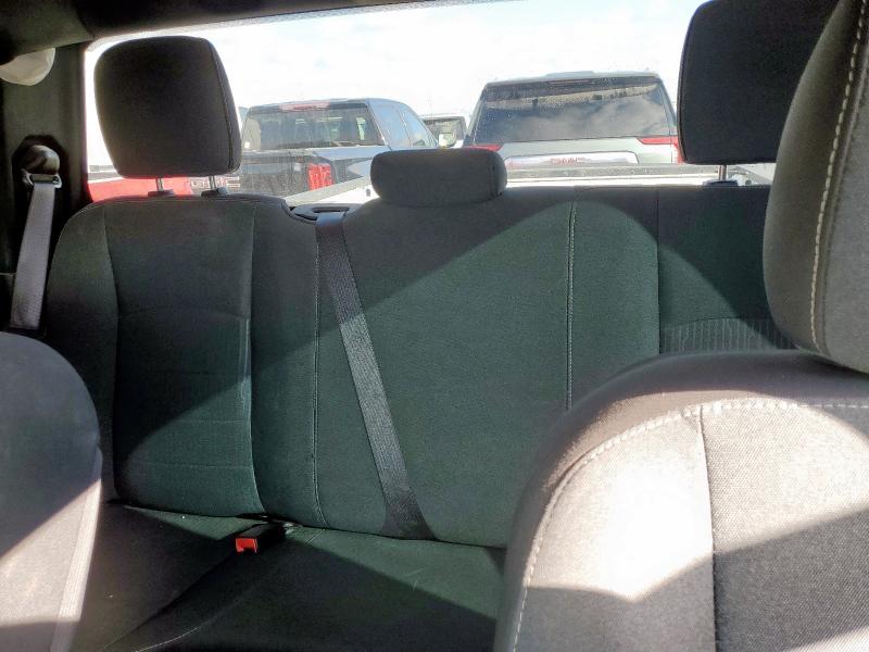 1C6RR7GG8NS188374 - 2022 RAM 1500 CLASSIC SLT Blanc photo 10