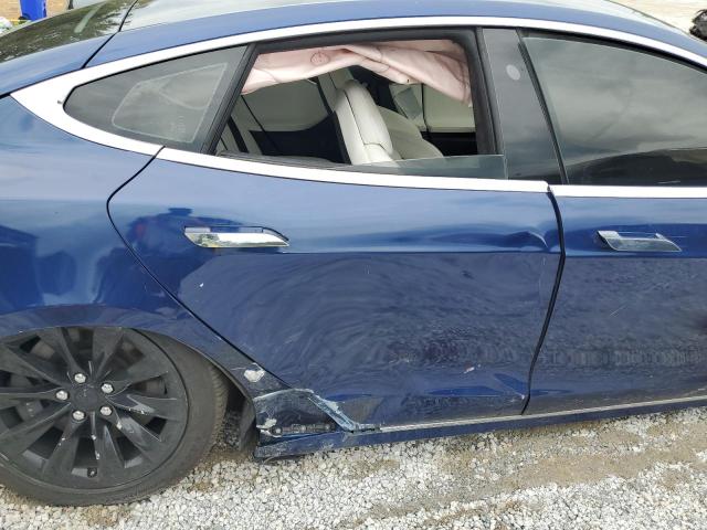 5YJSA1E28HF229903 - 2017 TESLA MODEL S أزرق صورة 10