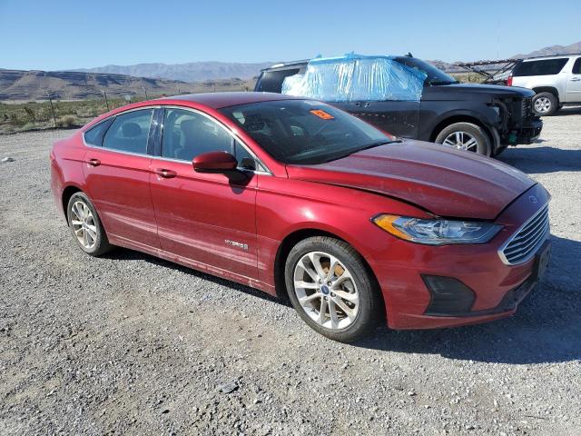 3FA6P0LU8KR220435 - 2019 FORD FUSION SE RED photo 4