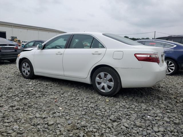 4T1BE46K57U573923 - 2007 TOYOTA CAMRY CE WHITE photo 2