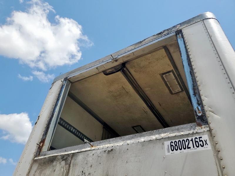 1UYVS2531DU510517 - 2013 UTILITY VS2RA أبيض صورة 8