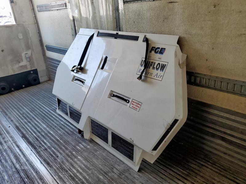 1UYVS2531DU510517 - 2013 UTILITY VS2RA أبيض صورة 9