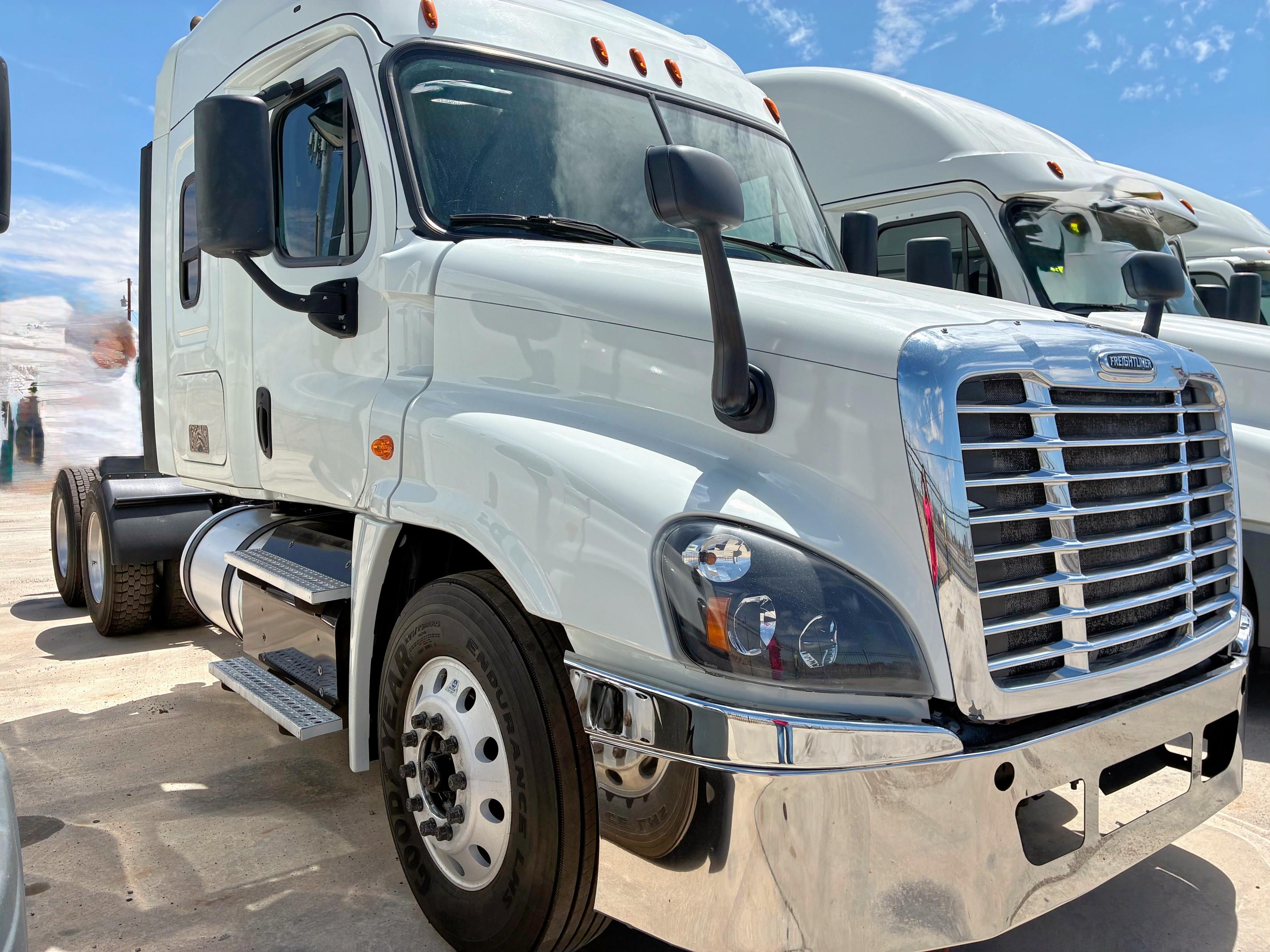 2018 FREIGHTLINER CASCADIA 1, 
