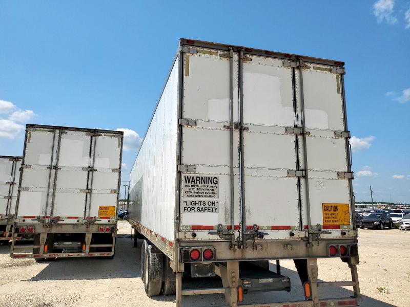 1UYVS2533DU510518 - 2013 UTILITY VS2RA WHITE photo 3