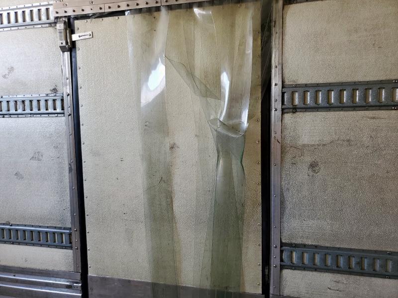 1UYVS2533DU510518 - 2013 UTILITY VS2RA WHITE photo 9