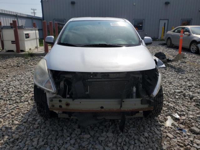 3N1CN7APXDL860535 - 2013 NISSAN VERSA S 银色 照片 5