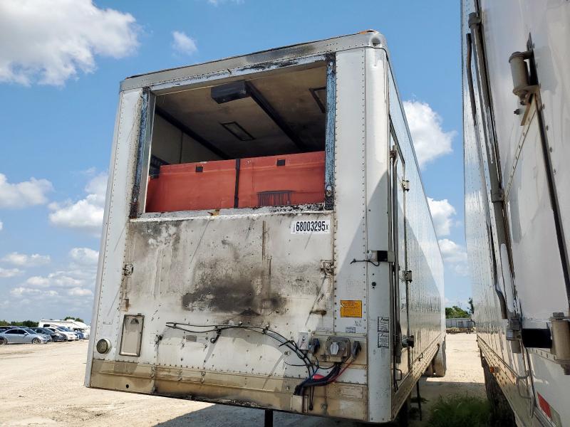 1UYVS25349U645336 - 2009 UTILITY VS2RA WHITE photo 2