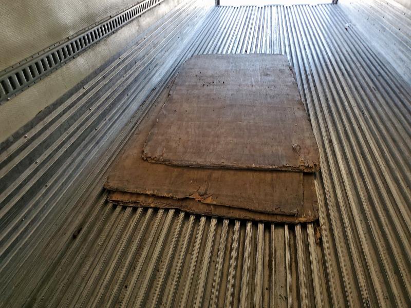 1UYVS25349U645336 - 2009 UTILITY VS2RA WHITE photo 9