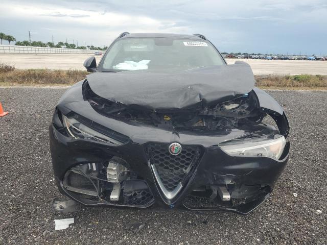 ZASFAKPN8J7B79599 - 2018 ALFA ROMEO STELVIO SPORT BLACK photo 5