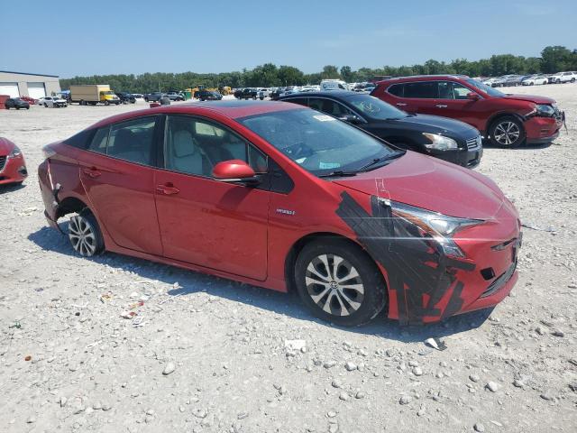 JTDKARFU9H3053472 - 2017 TOYOTA PRIUS RED photo 4