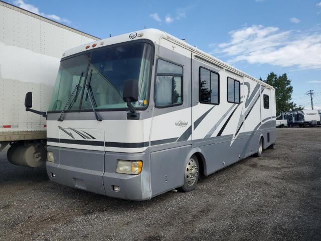 1RF12051012014821 - 2001 ROADMASTER RAIL DYANASTER WHITE photo 2
