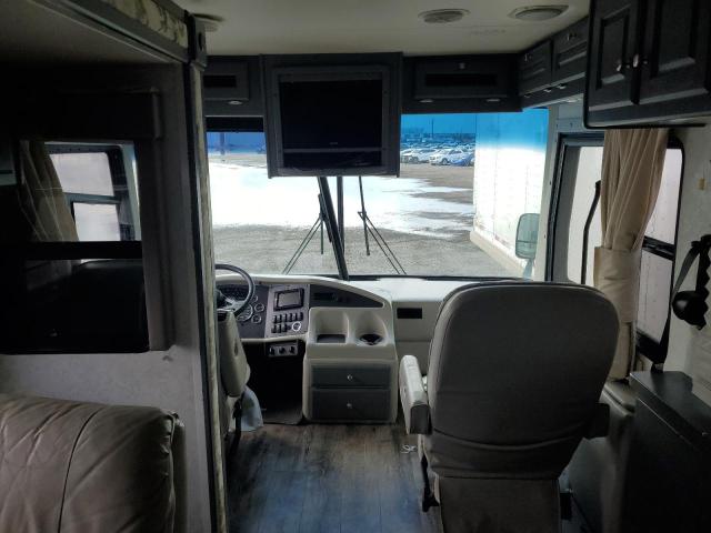 1RF12051012014821 - 2001 ROADMASTER RAIL DYANASTER WHITE photo 5