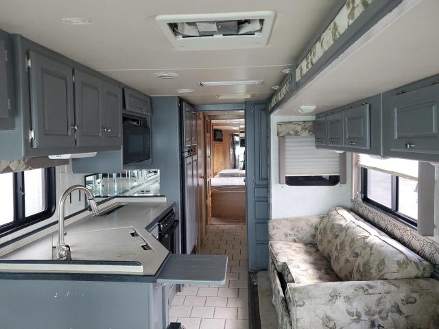 1RF12051012014821 - 2001 ROADMASTER RAIL DYANASTER WHITE photo 6