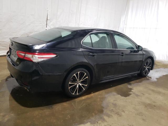 4T1B11HKXJU578825 - 2018 TOYOTA CAMRY L BLACK photo 3