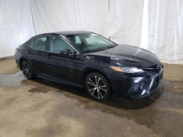4T1B11HKXJU578825 - 2018 TOYOTA CAMRY L BLACK photo 4