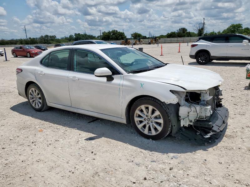 4T1C11AK0LU942431 - 2020 TOYOTA CAMRY LE 白色 照片 4