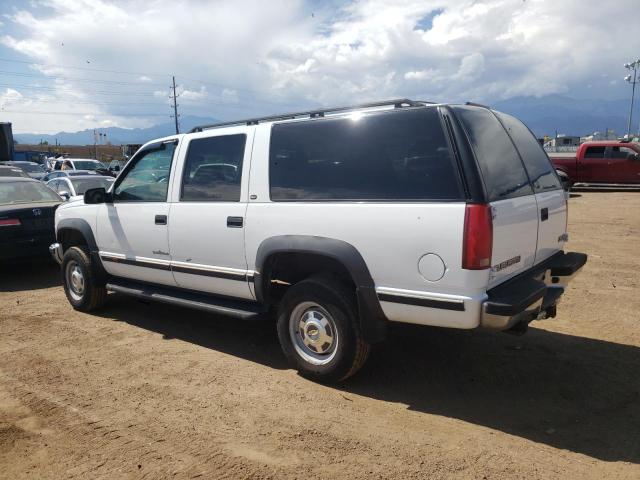 3GKGK26J8WG502915 - 1998 GMC SUBURBAN K2500 WHITE photo 2