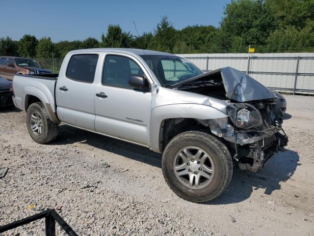 5TELU42NX6Z260223 - 2006 TOYOTA TACOMA DOUBLE CAB SILVER photo 4